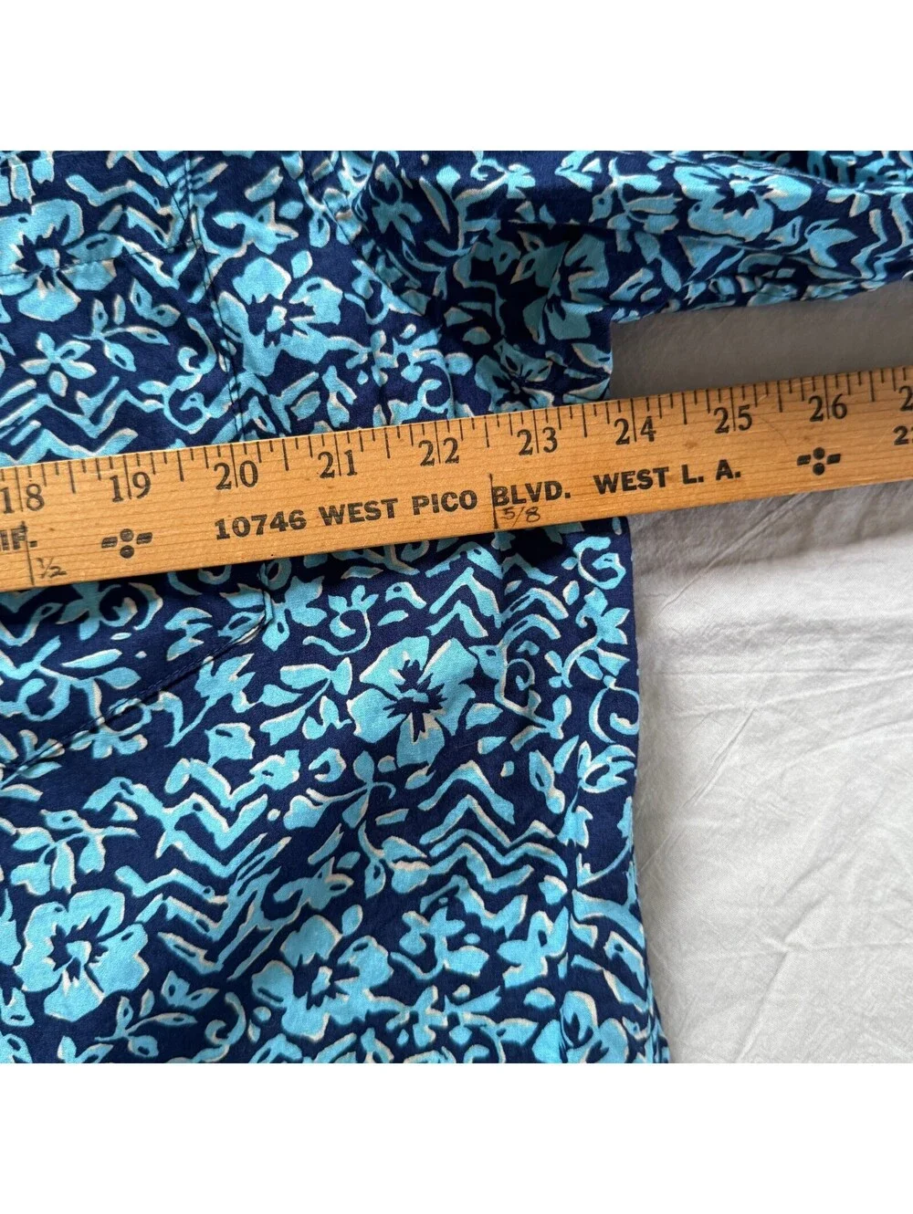 COOKE STREET Honolulu Hawaiian Shirt Men L Blue Hibiscus Floral Tribal Cotton